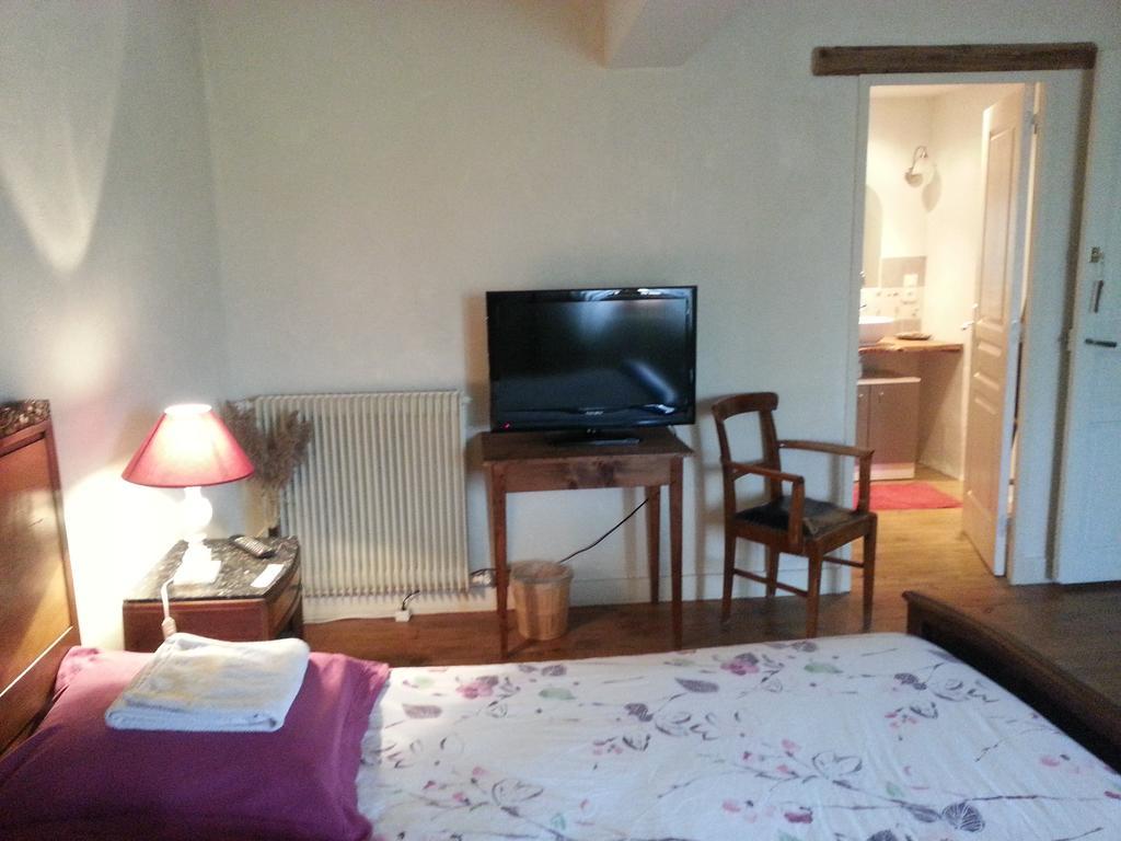 L'Orme-Vial Bed & Breakfast Saint-Galmier Exterior photo
